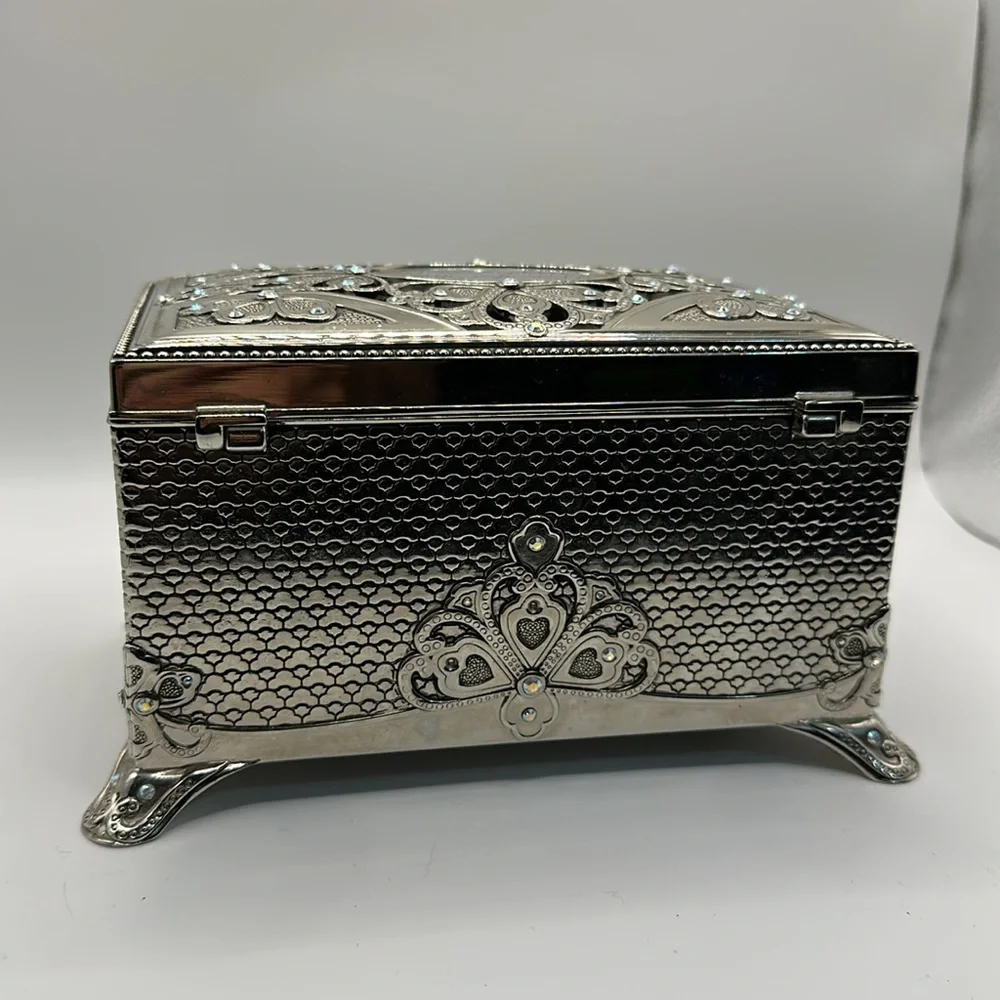 Things Remembered Silvertone Metal Music Jewelry Box Swarovski
